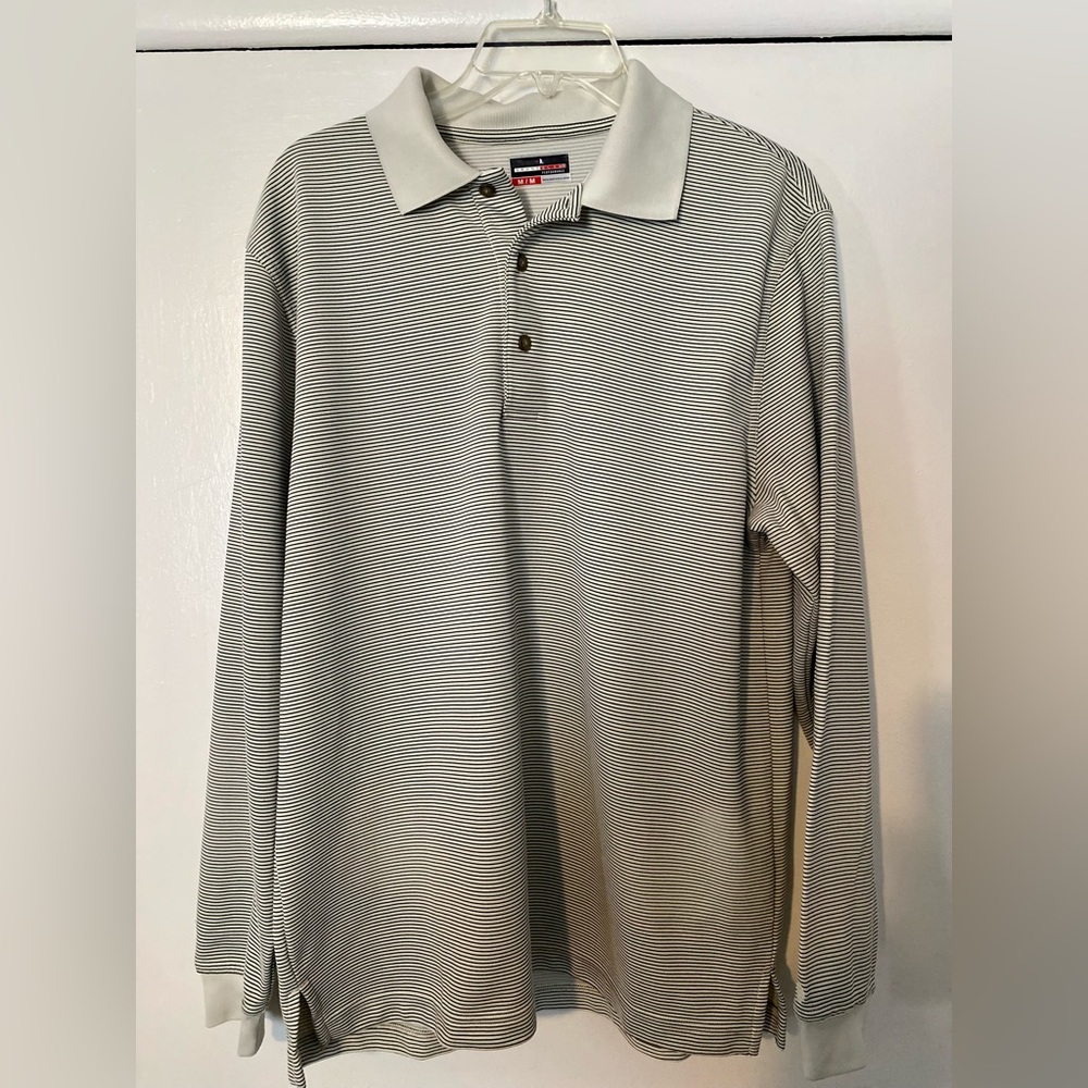 Men’s long sleeve casual shirt made by Grand Slam performance size M. Acrylic.